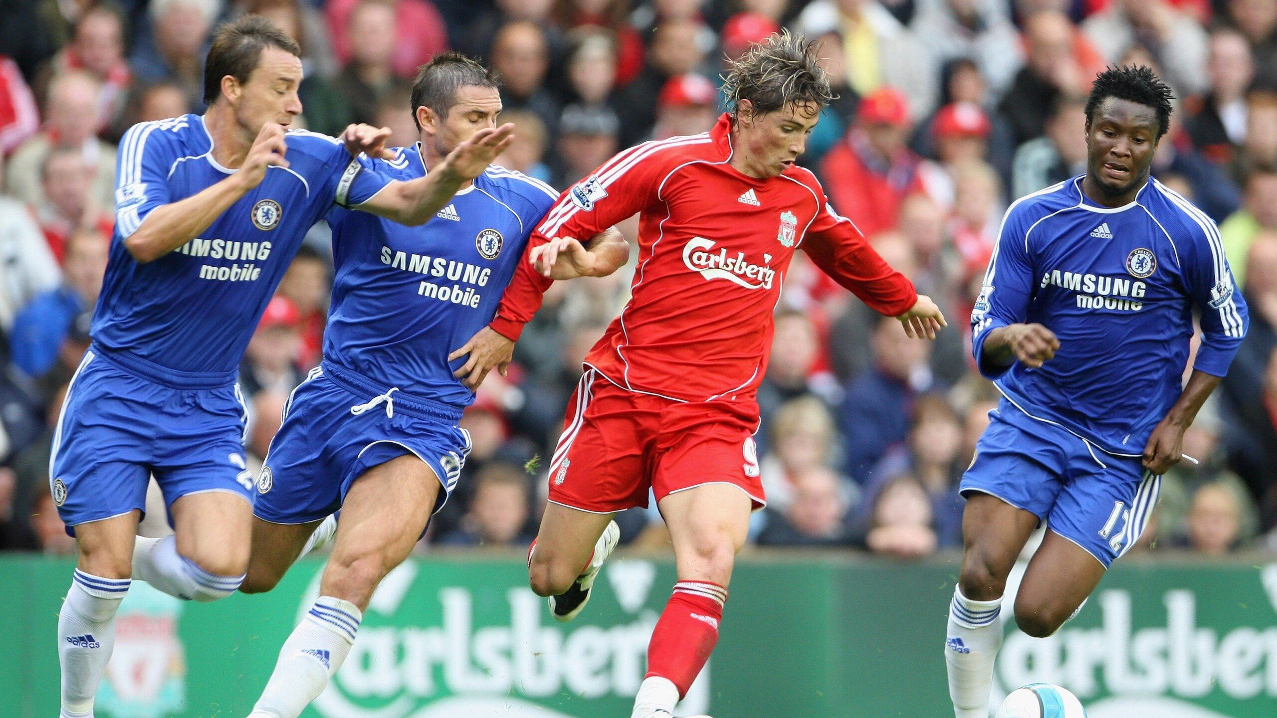 半岛体育入口 -C罗巅峰对决，浓眉哥与80激战FPX分钟，绝杀胜负难料！